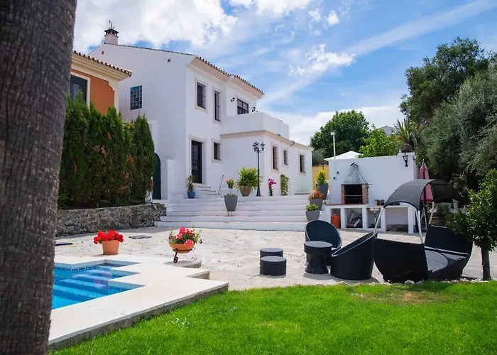 Preciosa Casa 4 Con Piscina Privada * إِستيبونا